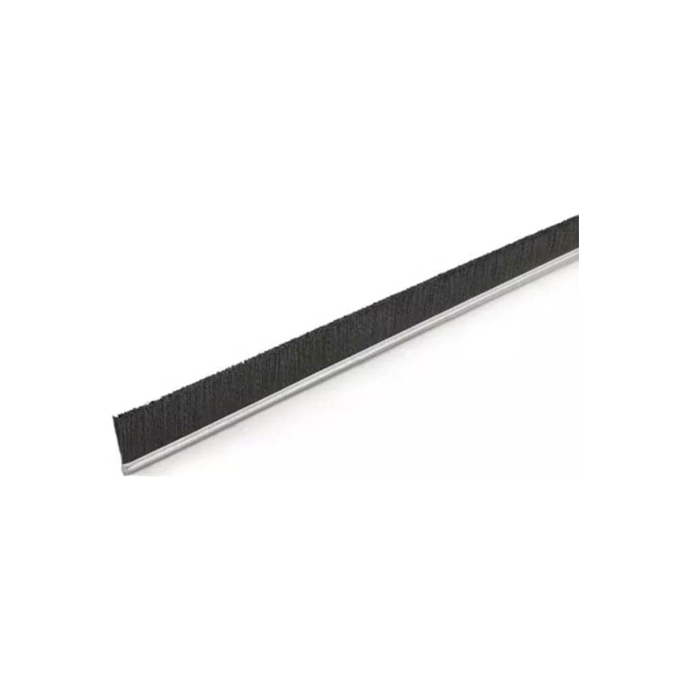 Полосовая щетка Mebax полипропиленовая, 11х(4x4)х2500, черная, штука 00-00002663