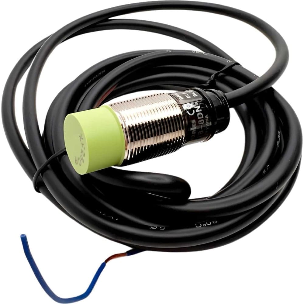 Индуктивный датчик приближения Autonics PR18-8DN, NPN НО, 3-пр., 2м, 12-24В, (Китай) 31030200460111
