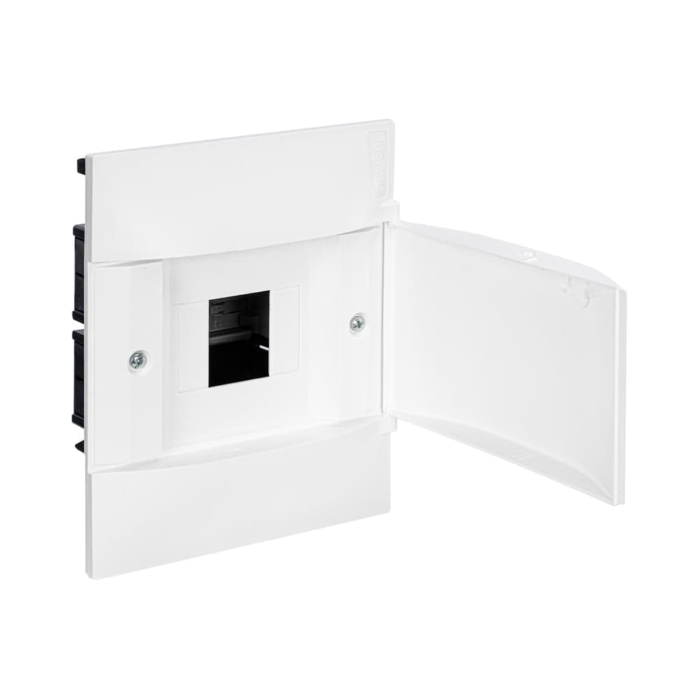 Пластиковый щиток Legrand Practibox S встраиваемый 1x4 Белая дверь 134544