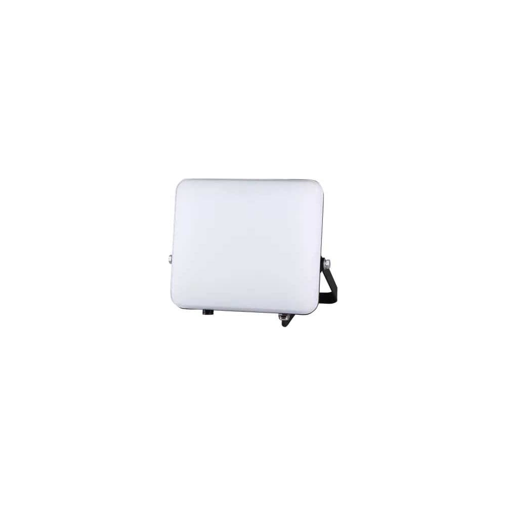 Прожектор светодиодный EKF СДО-4005 100 Вт, 4000 К, IP65, с равномерной засветкой LUMA FLL-4005-100-4000