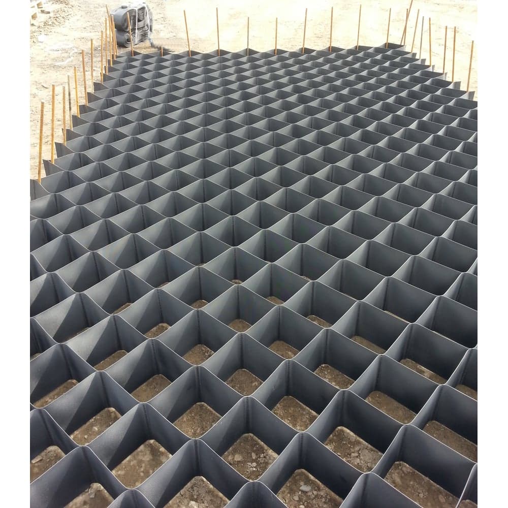 Георешетка объемная ГЕОКАРКАС 30.20 толщина ребер 1,35 мм.(18,48 м2=3,3х5,6) 4673726848056