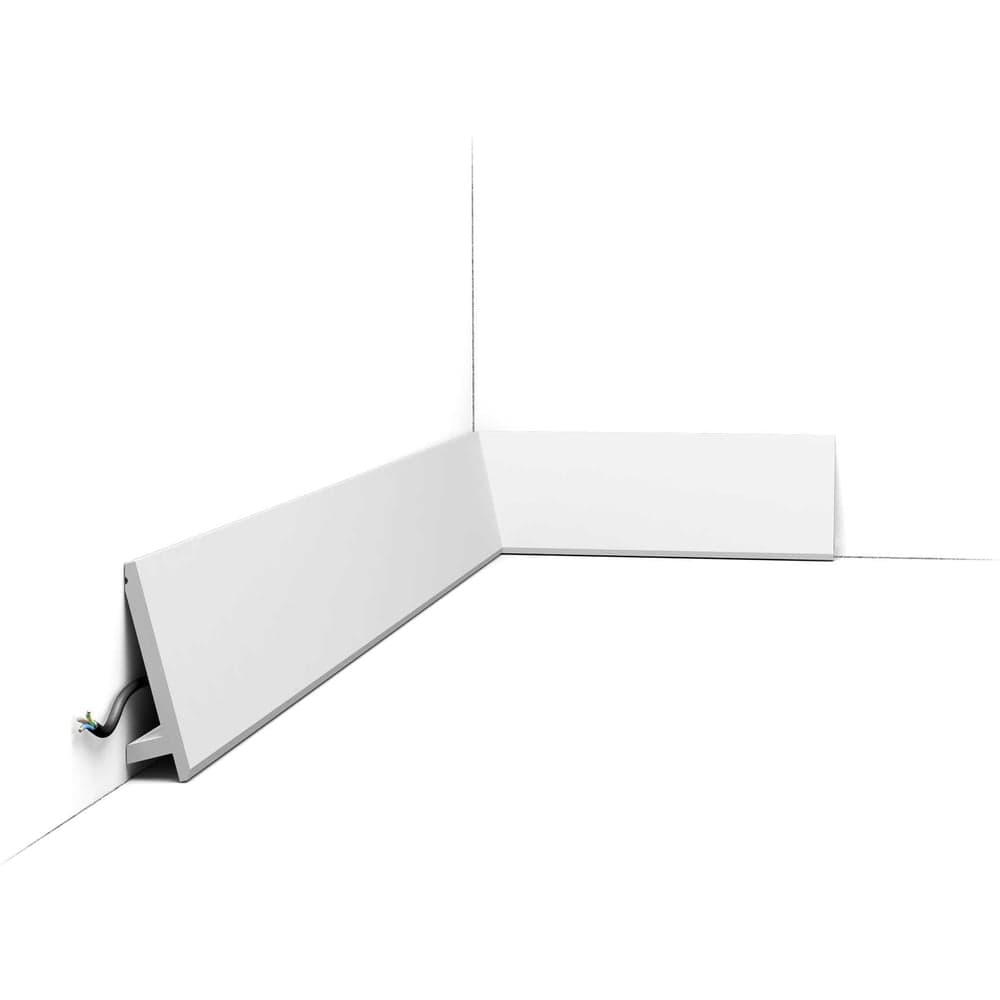 Плинтус напольный Oracdecor дюрополимер DIAGONAL Orac белый, высокий, под покраску SX179