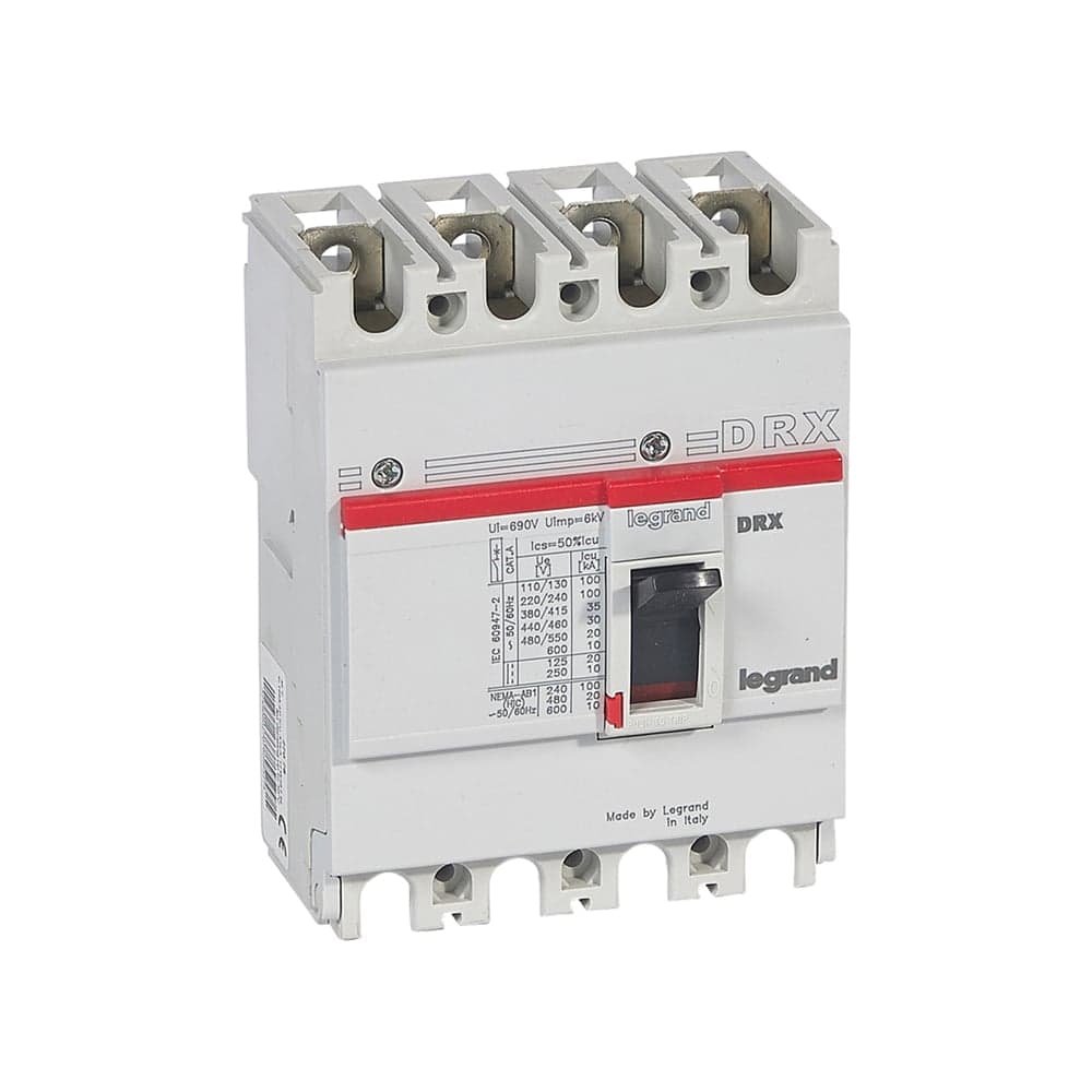 Автоматический выключатель Legrand DRX630 термомагнитный 400A, 4П, 50кА 027247