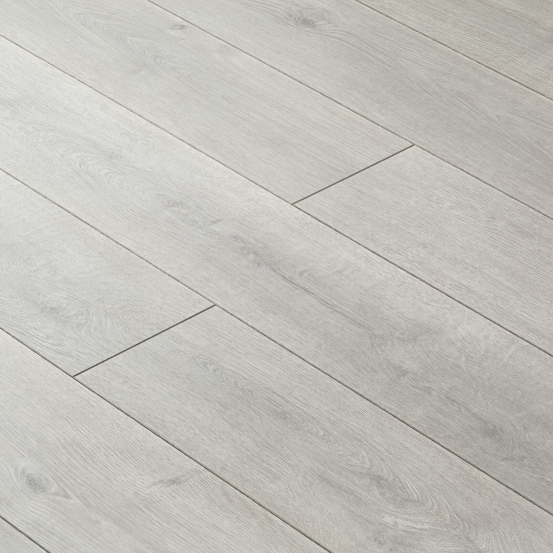 Ламинат 32 класс Ultradecor Expert Choice дуб атомик 2,22 кв.м 8 мм с фаской
