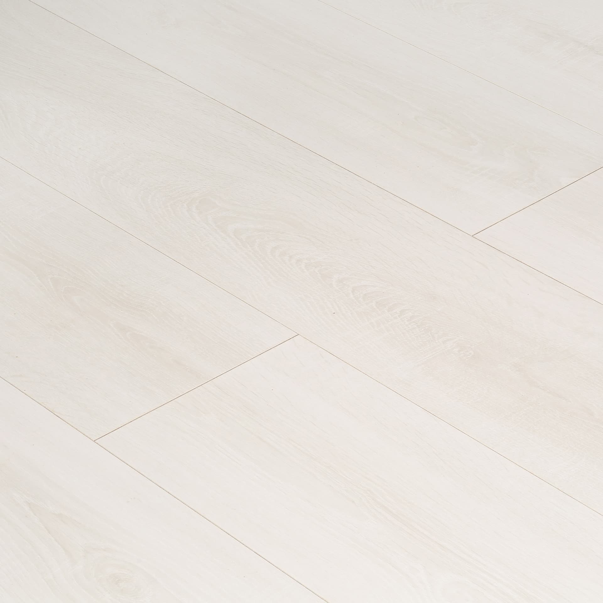 Ламинат 32 класс Egger Home дуб тосколано белый 1,99 кв.м 8 мм с фаской